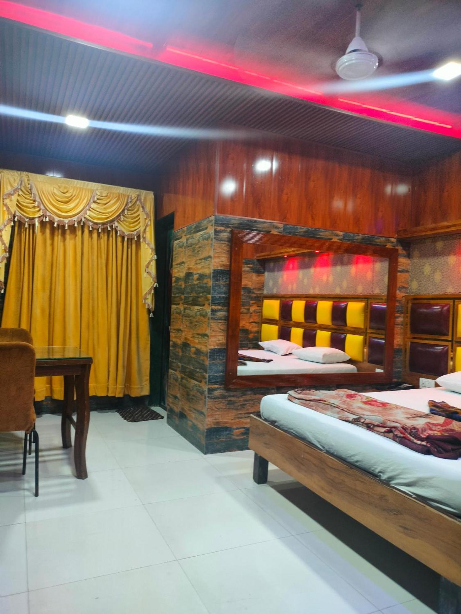 Spring Resort & Lodging 孟买 外观 照片